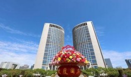 朝阳天空成惊艳,惊艳瞬间，定格美好